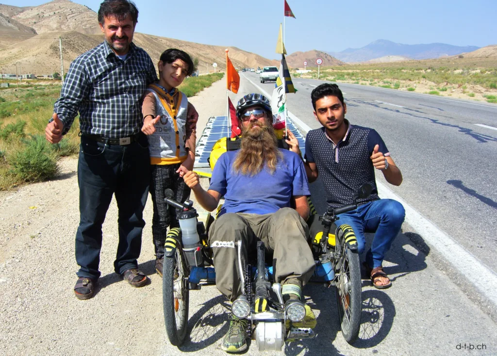 IR Solatrike mit iranischer Familie