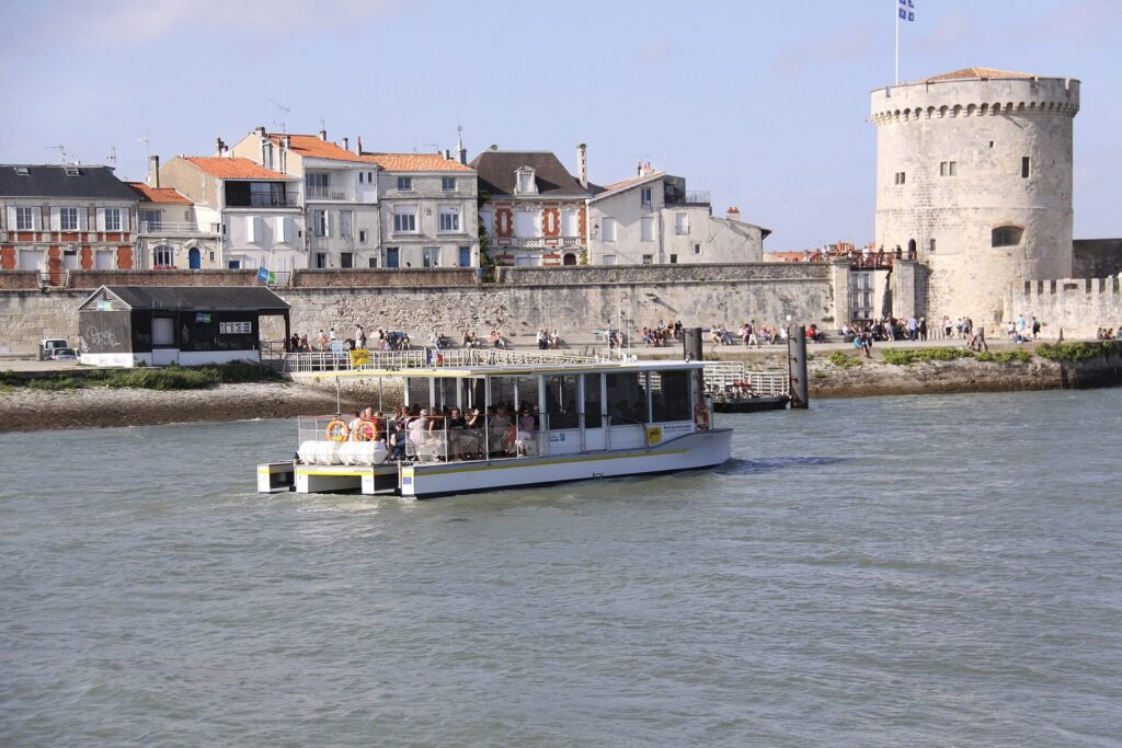 Copernic in summer 2012 on the line between the Old Port and Les Minimes.
