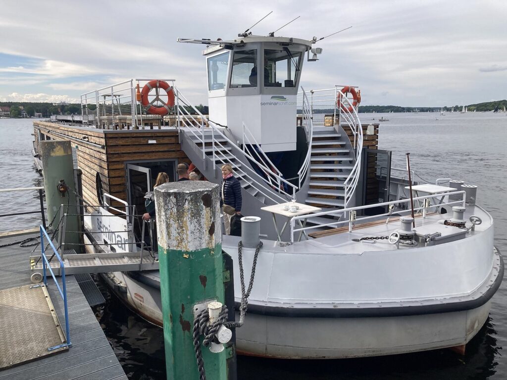 At a landing stage on the Wannsee (2026).