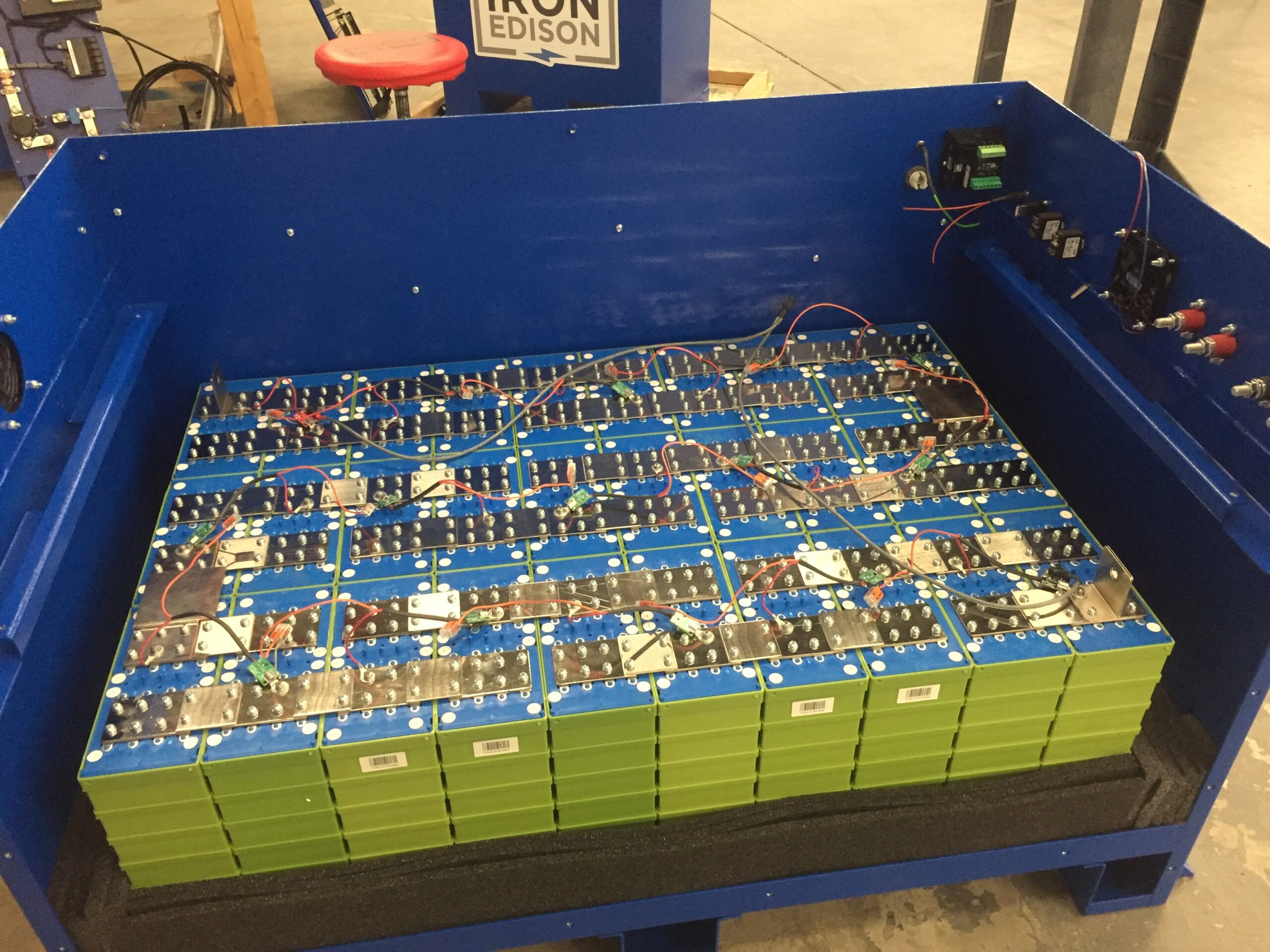 LiFePO4 Explained: Why Solar Builders Love Lithium Iron Phosphate
