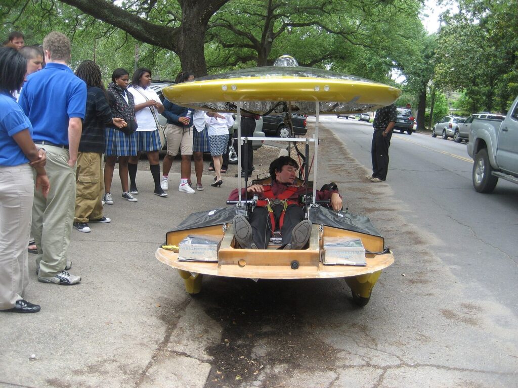 XOF1 ready to roll: the driver lies under a small canopy in the solar deck.