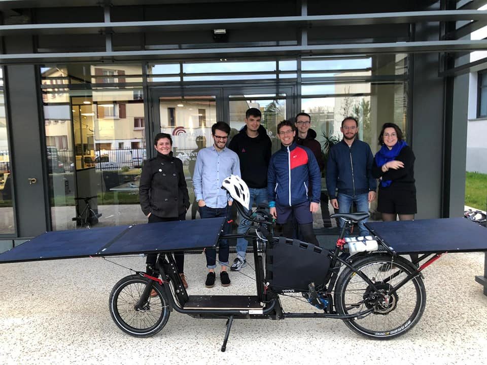 Arnaud Roulland – A Solar Cargo Bike with Electric Panel Tilt