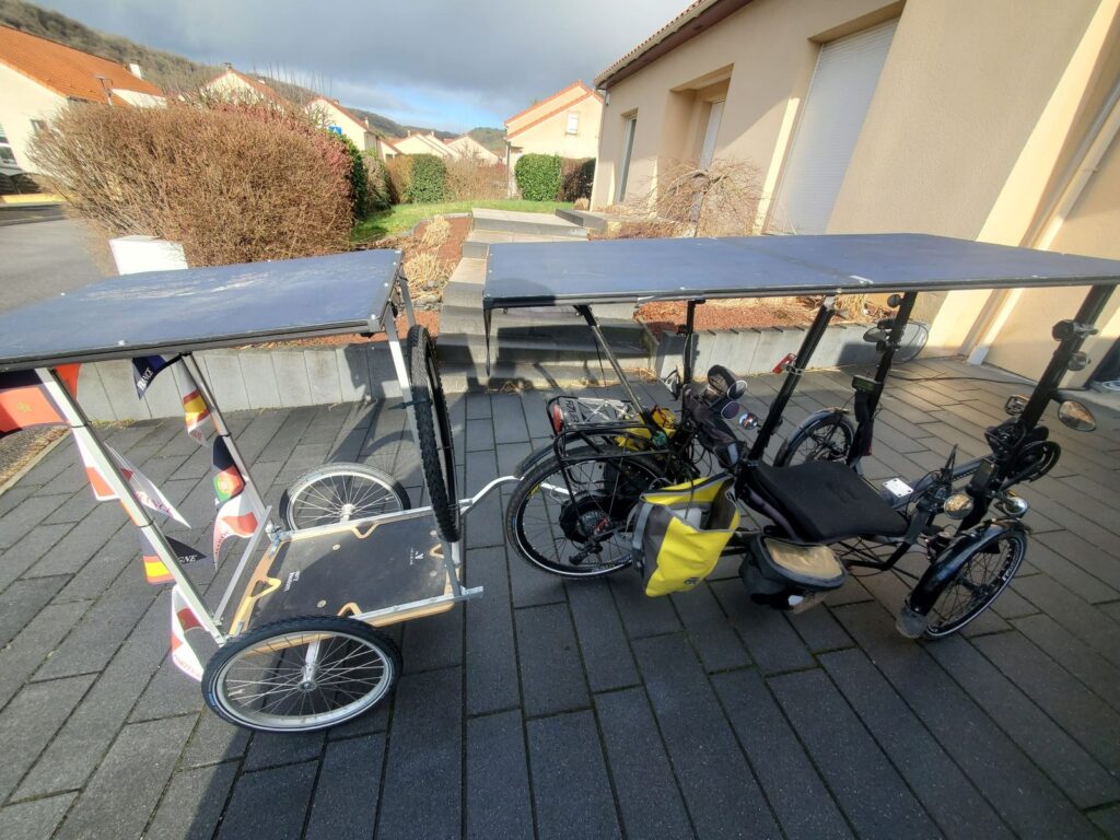 Bertrand Goudenhooft – An Azub Trike and 900 W on a Trailer