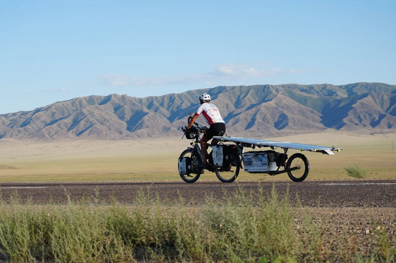 Dirk & Kris – Solar Bike on The Sun Trip 2021