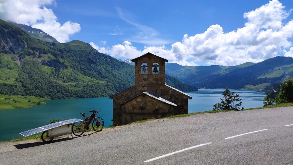 Maxence Pioteyry – A Genesis Steel Bike with Solbian Trailer