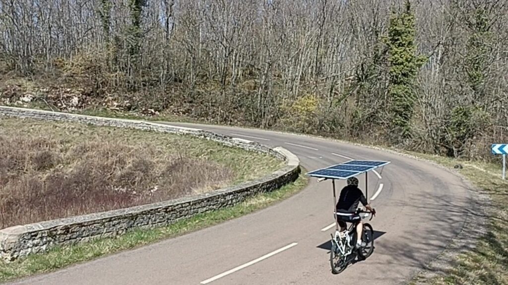 Stéphane Bujadoux – Aventures Solaires on a Nazca Recumbent