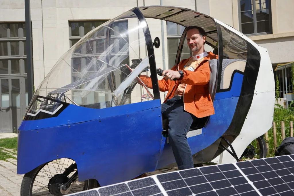 Vivien Dettwiler – A Solar Cabin Bike You Can Sleep In