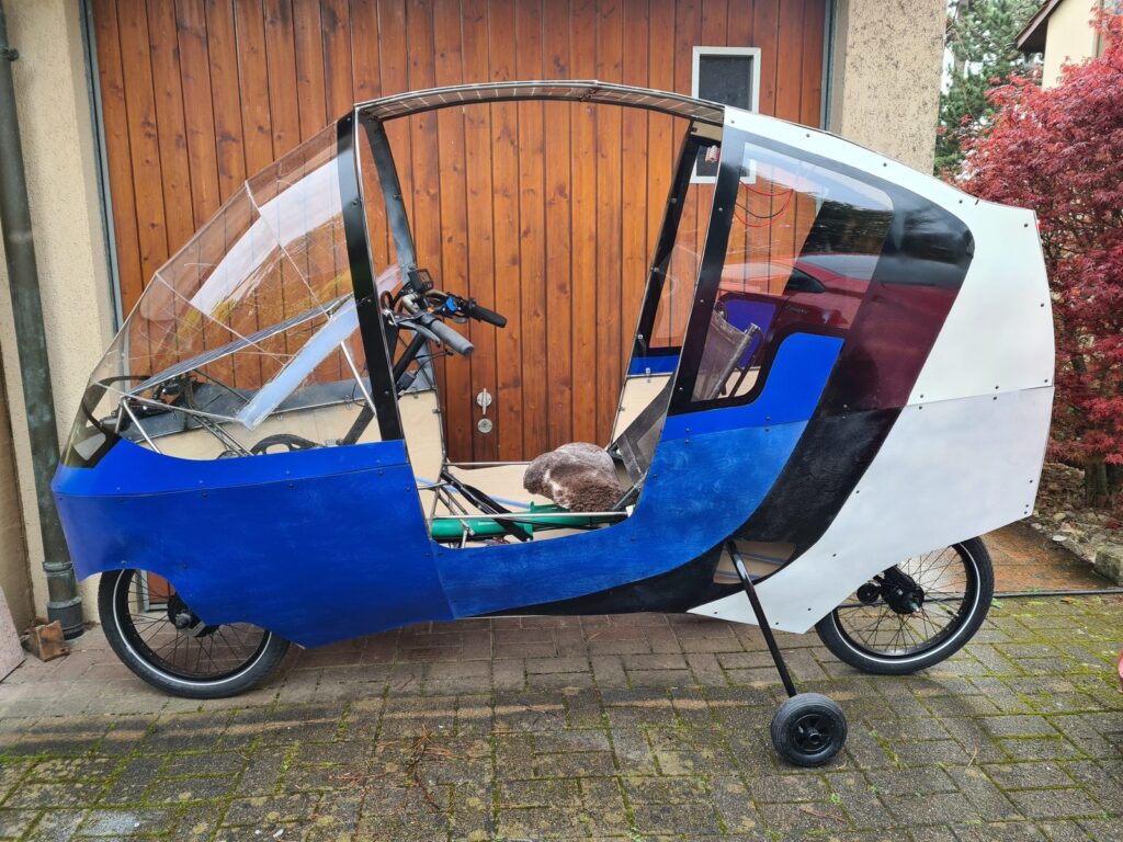 Vivien Dettwiler – A Solar Cabin Bike You Can Sleep In